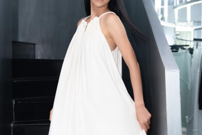 Chạm đến vẻ đẹp thanh lịch: Cổ Ngân và hành trình lựa chọn phong cách tối giản đầy cảm hứng.