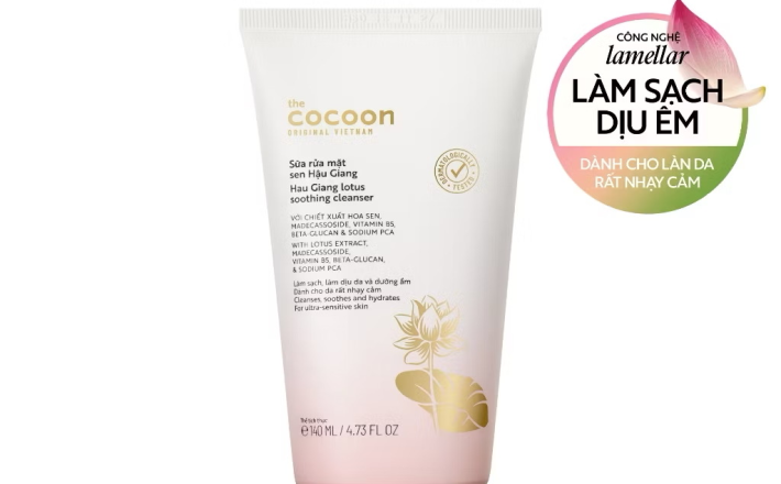 ￼Sữa rửa mặt sen Hậu Giang Cocoon 140ml 