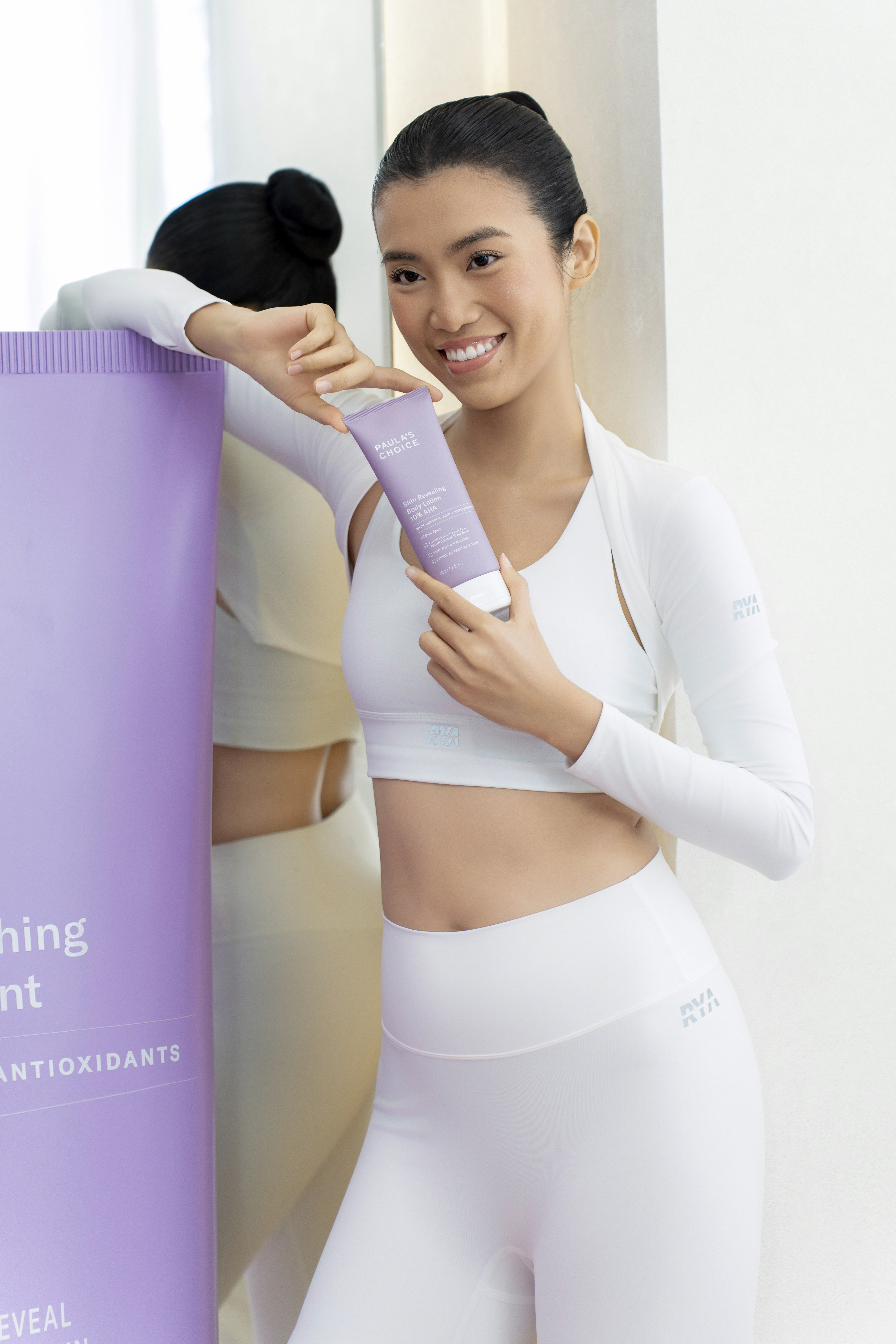 Giải Quyết Lưng Mụn, Nách Thâm: Tại Sao Bộ Đôi Paula's Choice Lại Cần Thiết? 